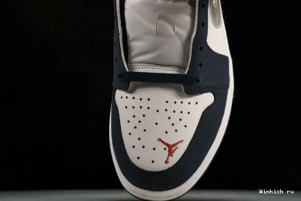 1 Midnight Jordan Navy Low SB 1009